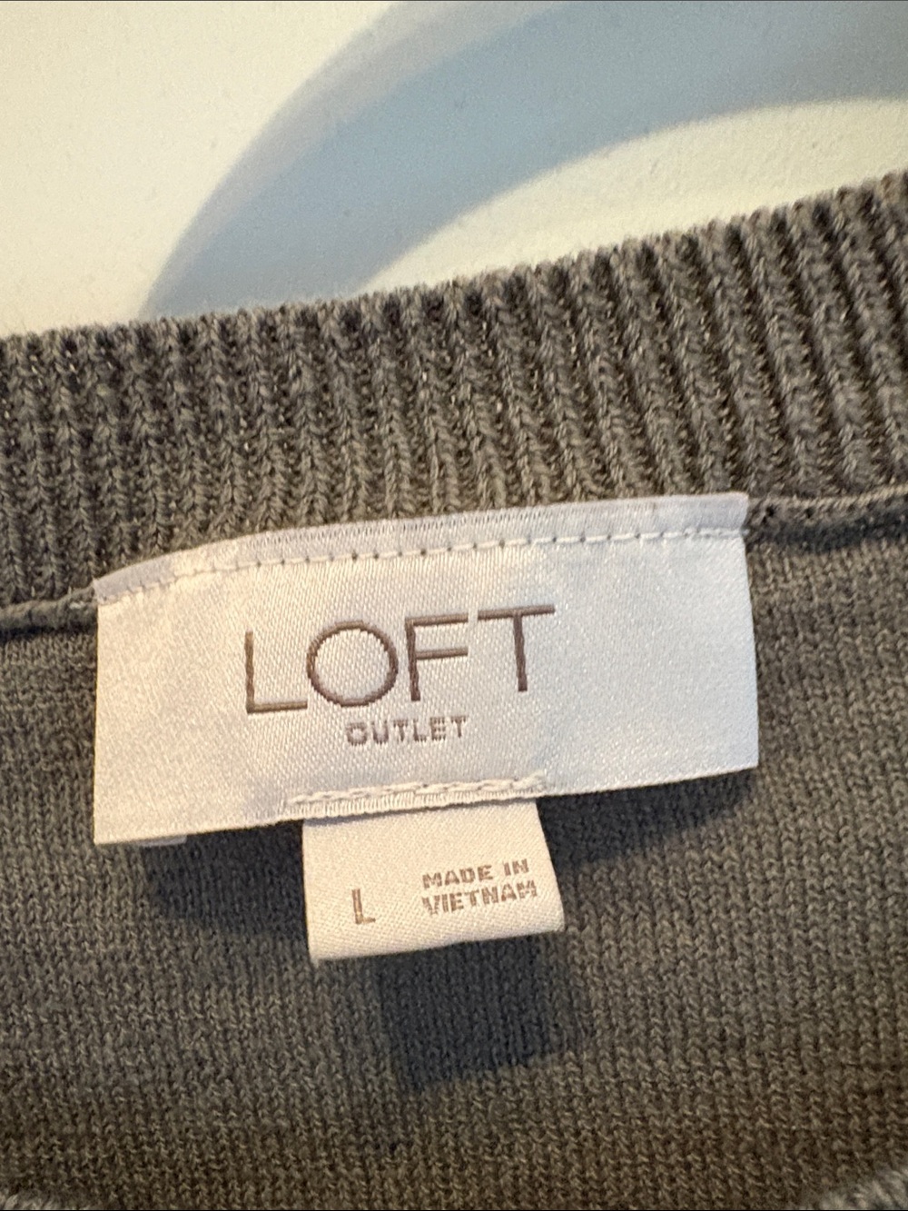 LOFT Short Sleeve Knit Top in Olive Size L - Picture 2 of 3